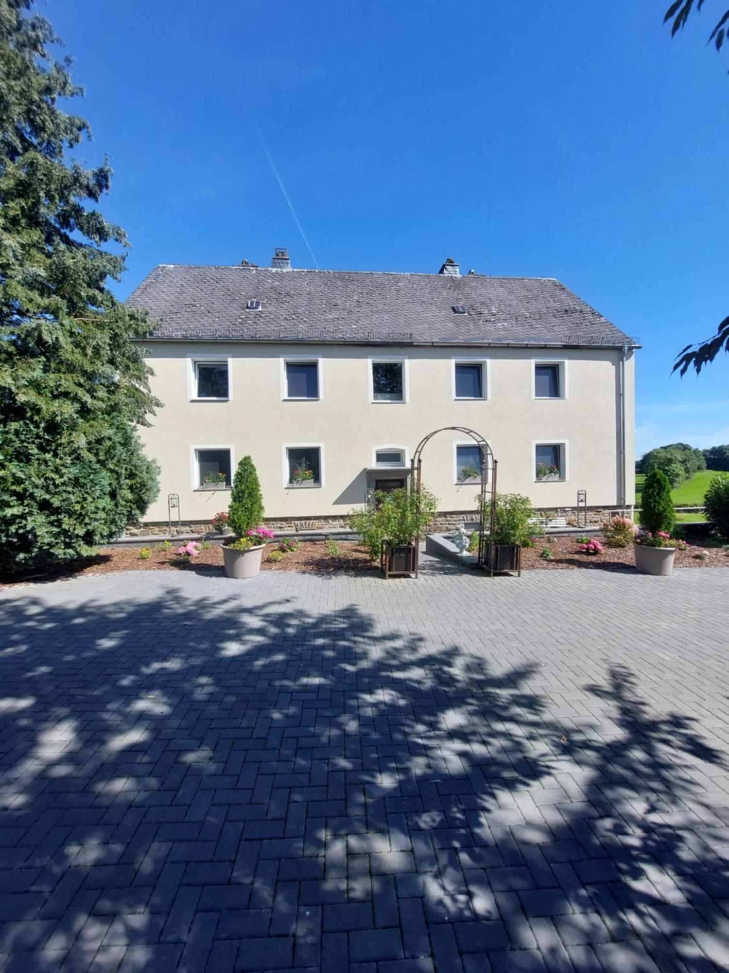 Altes Zollhaus Apartment Hallschlag Exterior foto